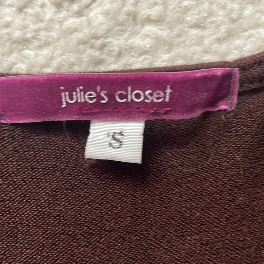 Julie’s Closet Pullover Brown Top Size Small 3/4 Length Sleeves - Picture 2 of 4